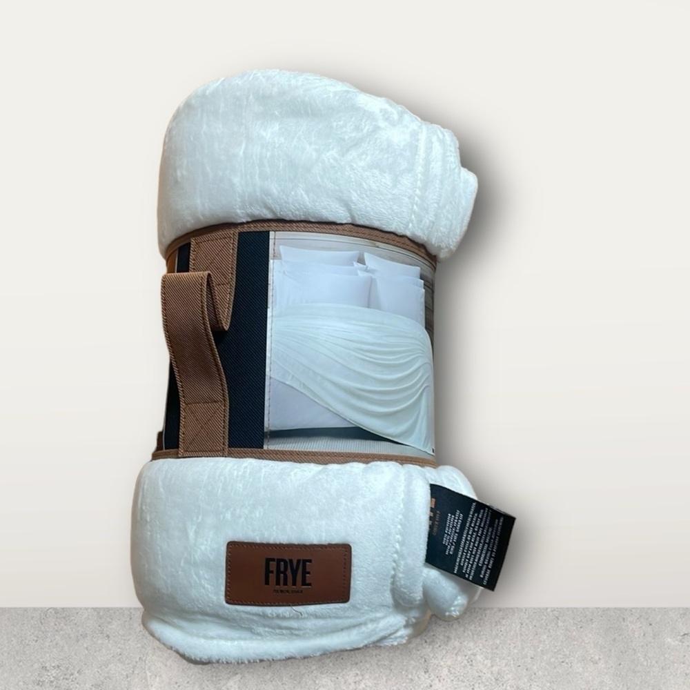 Frye - Plush Blanket
